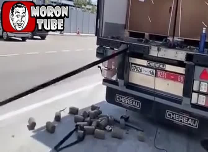 Video :Drugs are absolutely pouring down!